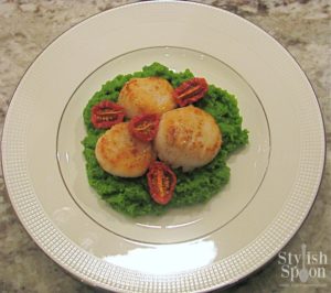 Seared Scallops with Basil Pea Puree | www.StylishSpoon.com