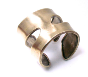 Katherine Lincoln Jewelry Large Vertebrae Cuff - Holiday Gift Guide | www.StylishSpoon.com