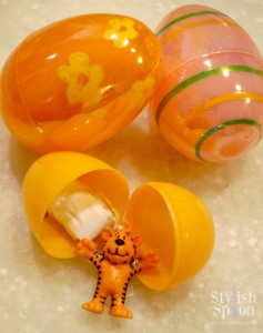 Parachute Jungle Animal Party Favor Toys Easter Egg Fillers | stylishspoon.com