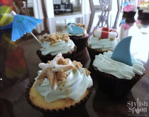 pool party beach theme cupcakes
